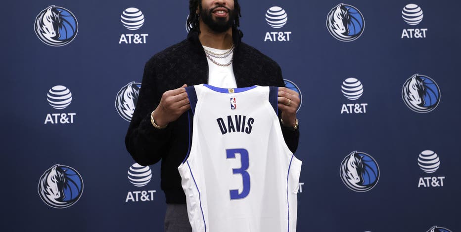Dallas Mavericks trade Anthony Davis to Washington Wizards, reports say