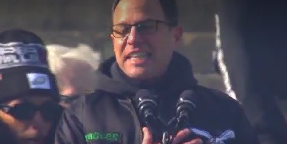 Cowboys still 'America's Team?' PA Gov. Josh Shapiro thinks it's the Eagles