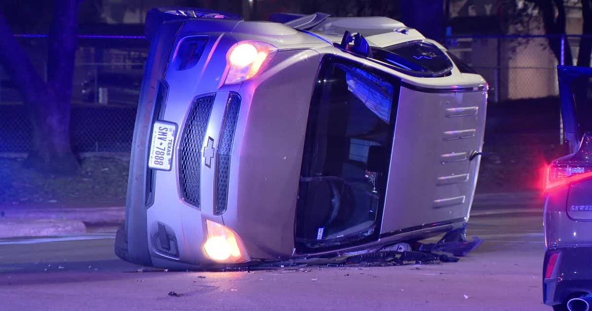 Dallas police searching for suspect in rollover crash | FOX 4 Dallas ...