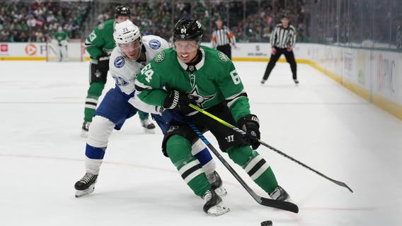 Goncalves scores decisive goal in shootout to give the Lightning a 3-2 win over the Stars