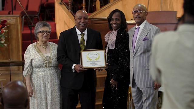 FOX 4's Shaun Rabb honored at Elite News Awards