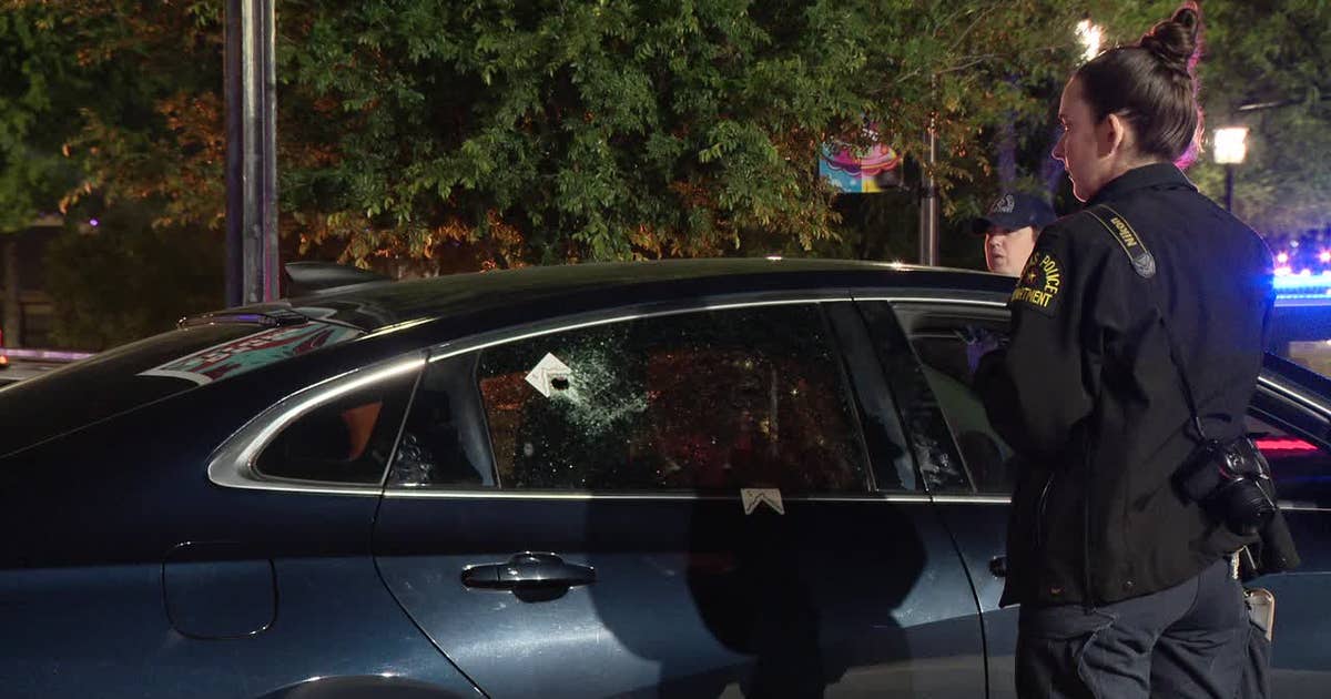 Dallas shooting: Man shot while driving on I-45 near downtown: police ...