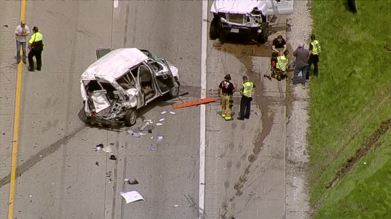 Multi-vehicle crashes on I-35 in Texas leave 1 dead, 15 injured