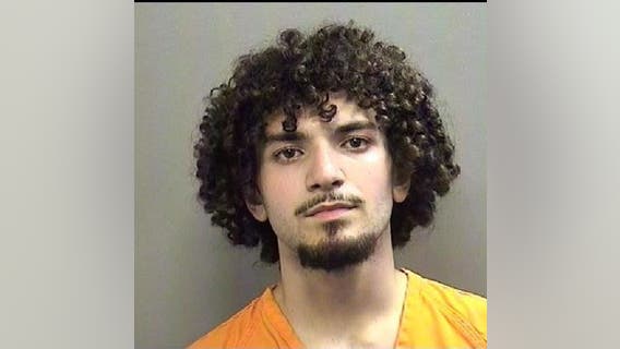 Arlington police investigate shooting that left 2 dead, 1 injured