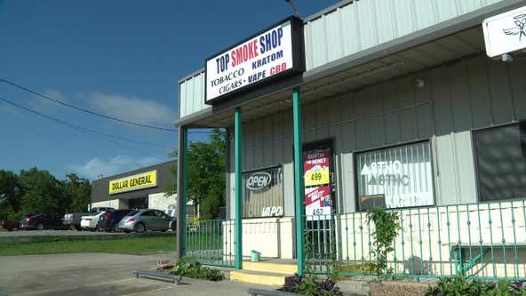 Azle smoke shop robbed twice, investigators looking for suspect