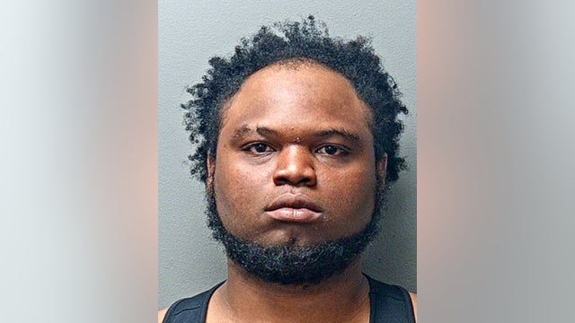 Suspect arrested after killing Fort Worth man in front of 7-year-old son: affidavit