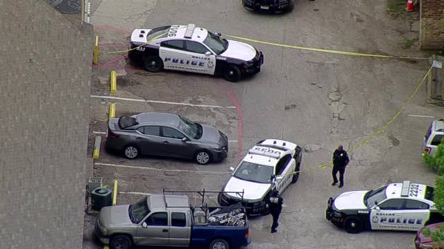 Dallas Police investigate East Oak Cliff shooting, 2 injured