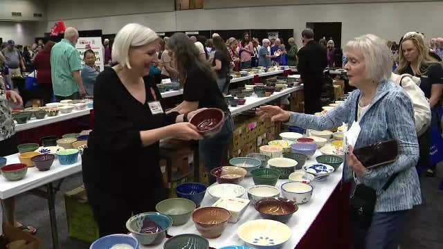 'Empty Bowls' event supports Tarrant Area Food Bank