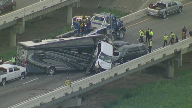 Denton I-35W crash kills one, at least 6 injured