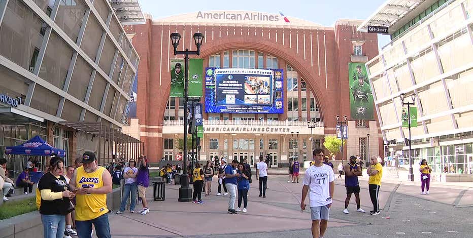 Fans show support for Luka Doncic, anger at Mavs ahead of Lakers showdown