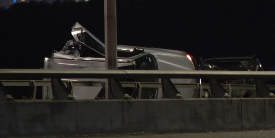 1 woman killed, 2 hurt in Dallas County crash