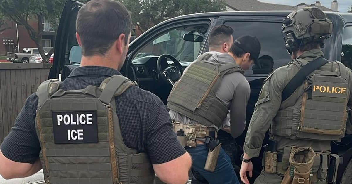 Venezuelan man wanted for 4 contract killings arrested in Grapevine ...