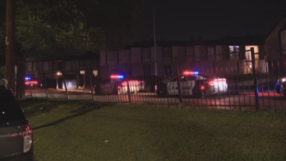Shooting in southeast Oak Cliff apartment complex leaves child hospitalized