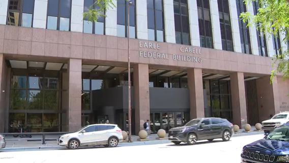 Witnesses report plainclothes ICE agents making arrests at Dallas immigration court