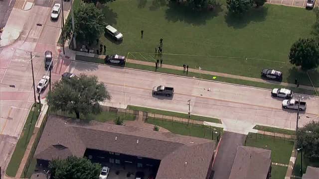 Four hit by vehicle while leaving Oak Cliff elementary school, 1 child killed