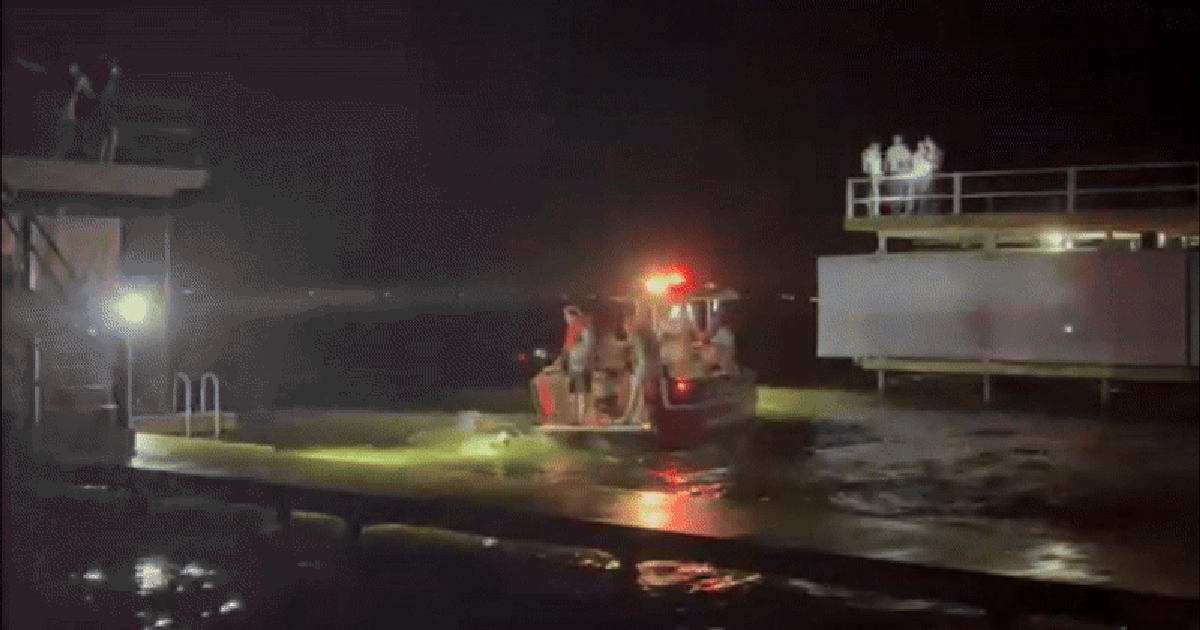 2 children die after boat capsizes on Cedar Creek Lake | FOX 4 Dallas ...