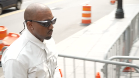 Kanye West shows up at Diddy trial | WATCH