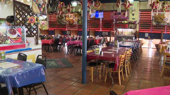 Texas restaurants labor shortages and declining customer traffic amid immigration crackdown
