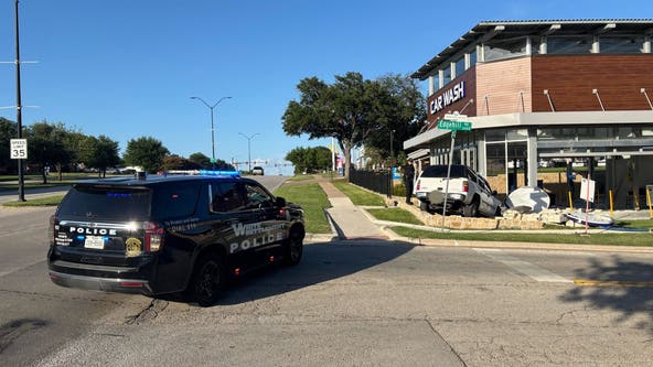 Fleeing suspect crashes into White Settlement car wash