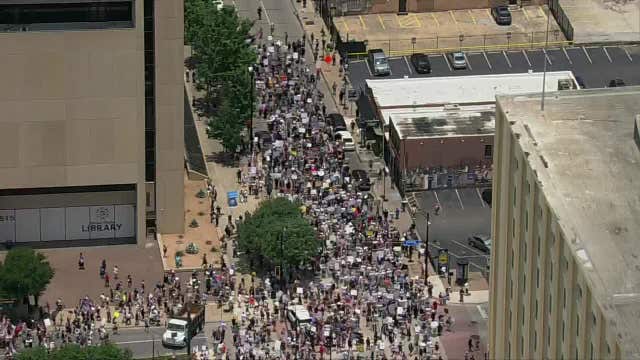 11,000+ attend 'No Kings' protests across DFW, police say
