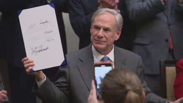 Abbott signs $10 billion property tax relief package