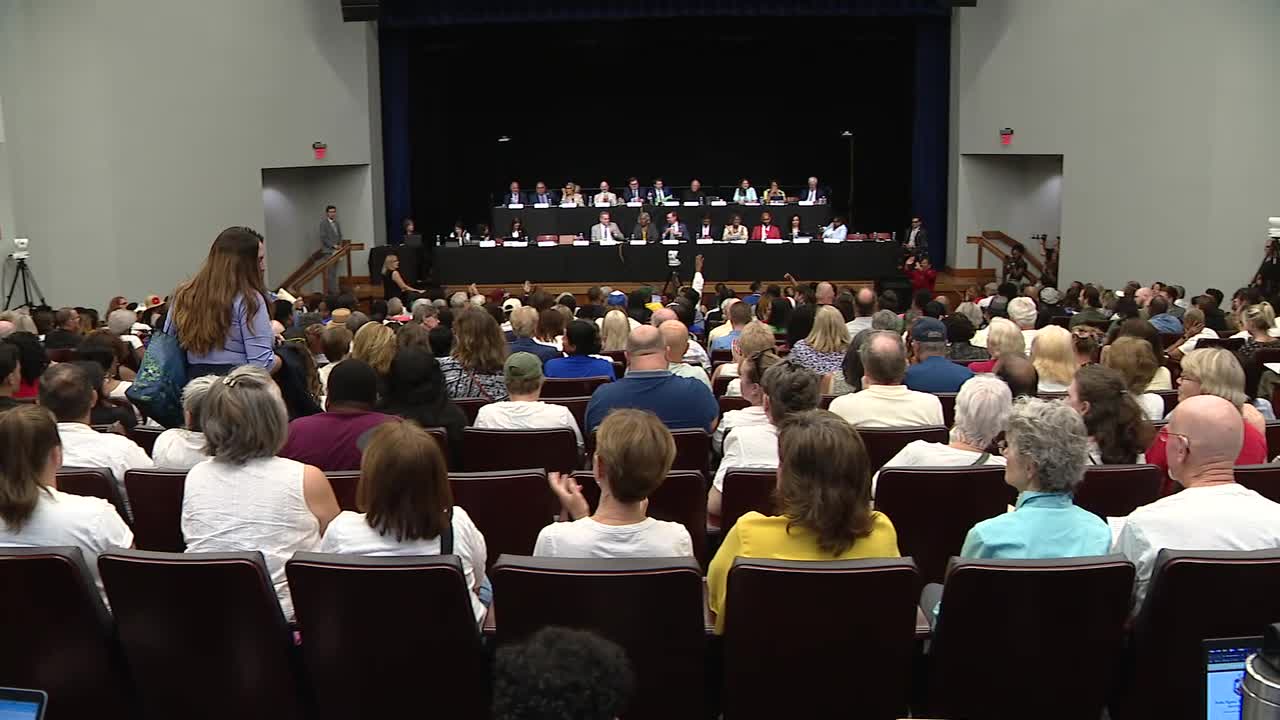 Arlington hearing sees strong pushback against redrawing congressional maps