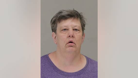 Dallas County murder suspect barricades herself in cab of semi for nearly 4 hours after shooting