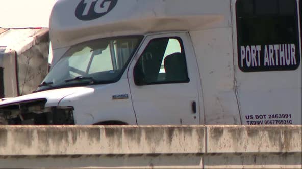 Stolen car crash kills 4, injures 12+ on Fort Worth bus