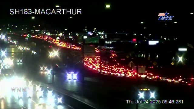 Major crash closes all westbound lanes of Highway 183 in Irving