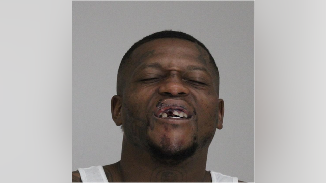 Dallas Police tase, arrest Arizona gang member accused of selling drugs downtown