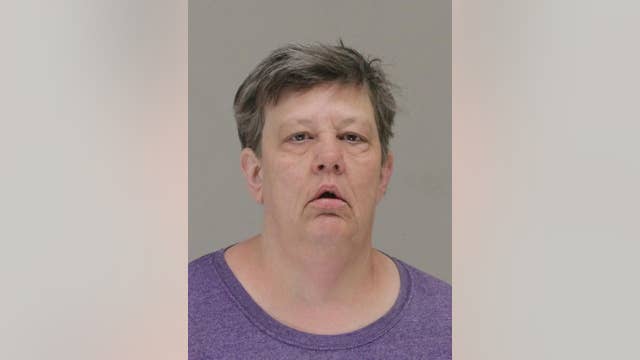 Dallas County murder suspect barricades herself in cab of semi for nearly 4 hours after shooting