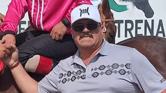 Stolen car crash kills 2, including Fort Worth company owner, on bus to Mexico