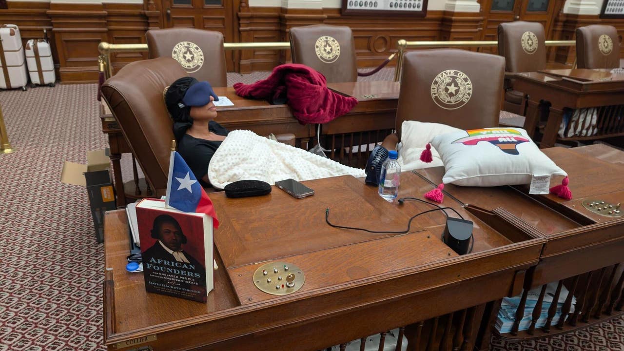 Texas Rep. Nicole Collier sleeps on House floor after refusing DPS escort