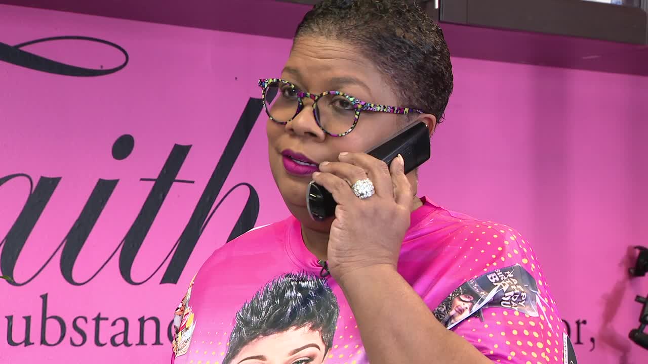 Small business owner says failed AT&T switch cost her thousands | FOX 4 ...