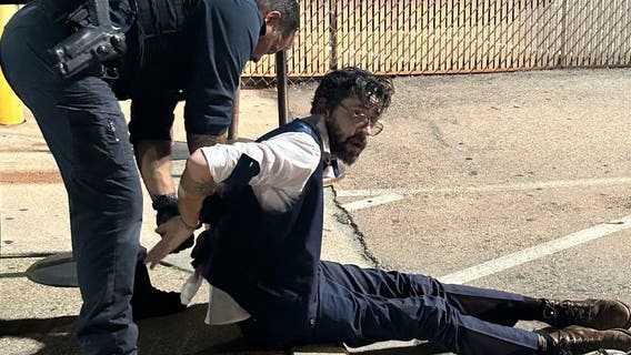 Man arrested for alleged bomb threat at Dallas ICE facility