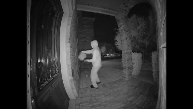 VIDEO: Arsonist sets Midlothian home on fire while family was asleep inside