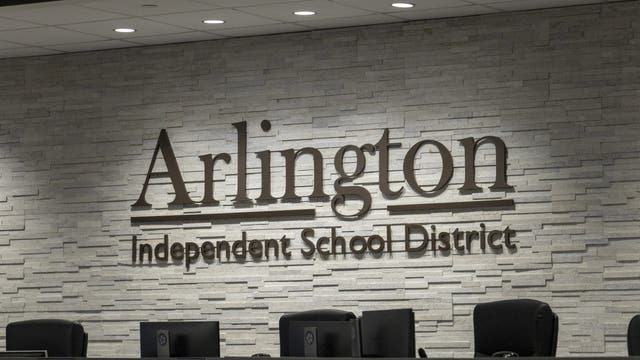 Arlington ISD adopts new 'Away for the Day' cell phone policy