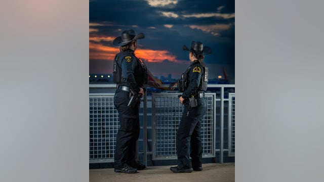Dallas police approves cowboy hats in new uniform policy