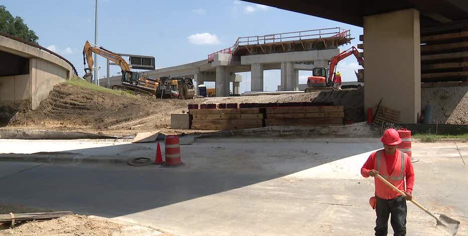 Construction causes detours near DFW Airport's Terminal B entrance