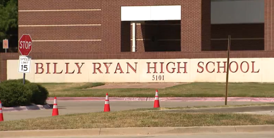 Denton ISD stabbing: Parents concerned over lack of district communication