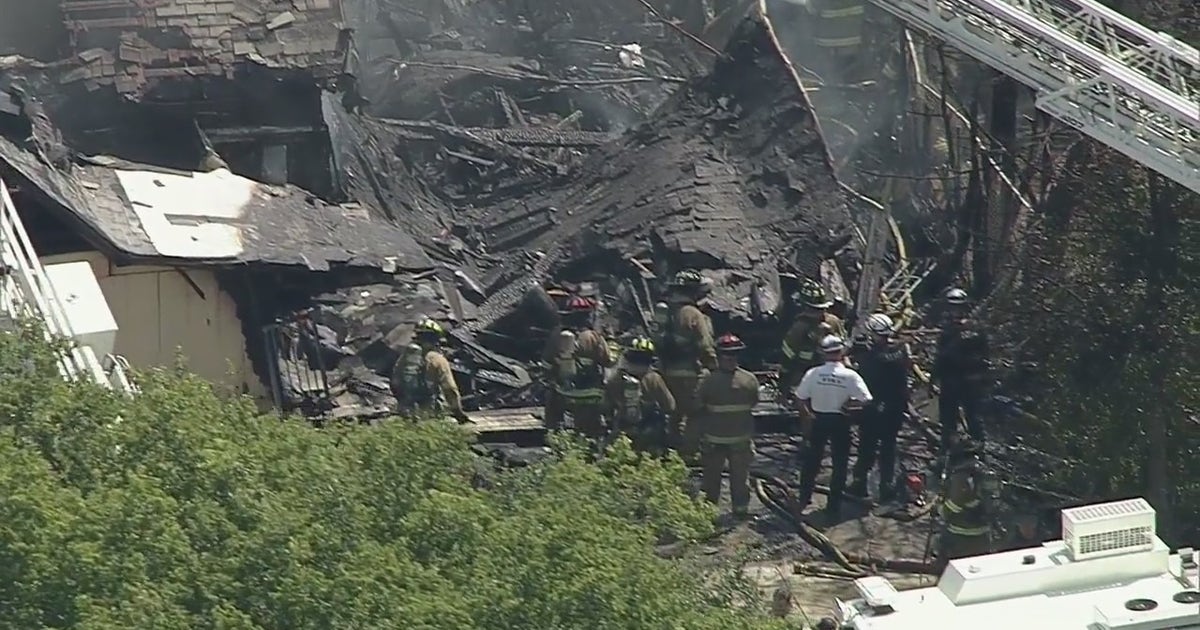 2 Fort Worth firefighters injured battling multi-alarm fire in Historic ...