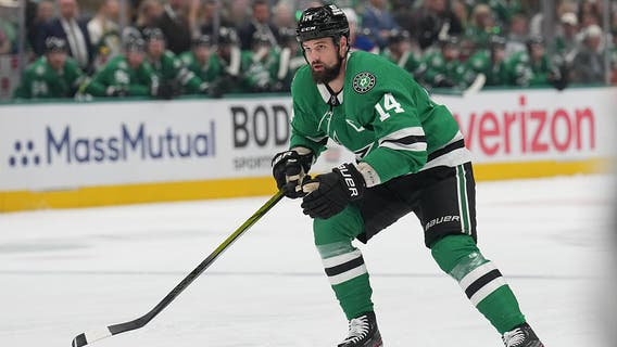 Stars captain Jamie Benn undergoes surgery for collapsed lung