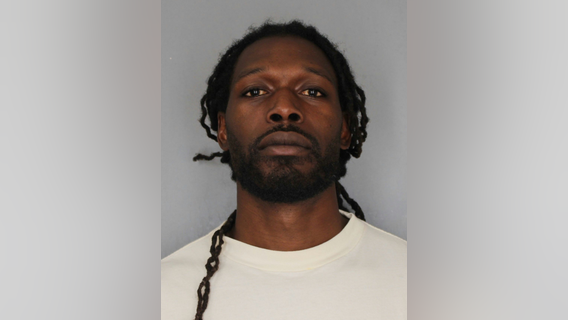 Jadeveon Clowney arrested for trespassing days before signing with Dallas Cowboys