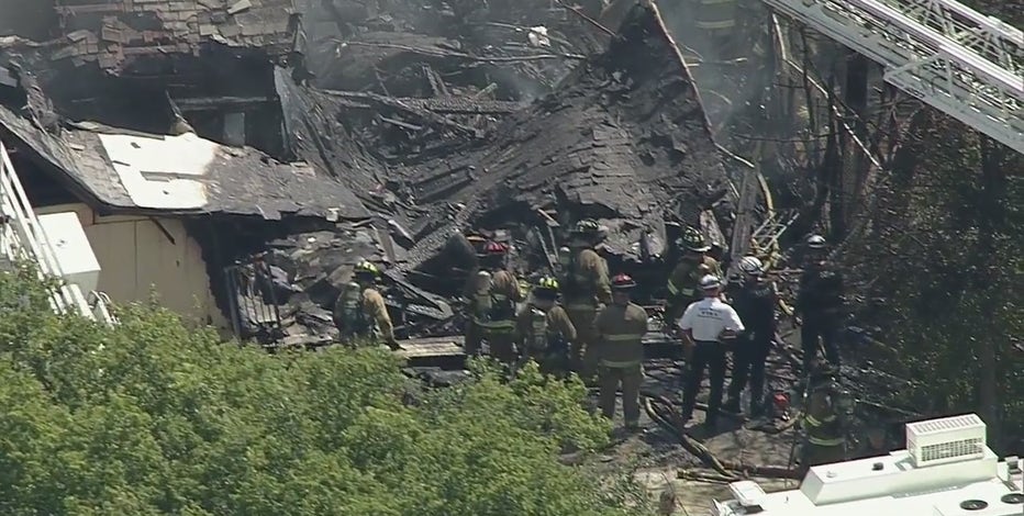 2 Fort Worth firefighters injured battling multi-alarm fire in Historic Southside neighborhood