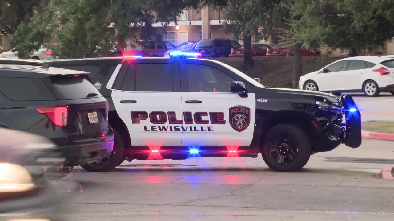 Lewisville police officer arrested, charged with child sexual assault