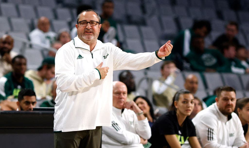Dallas Wings hire USF's Jose Fernandez as head coach