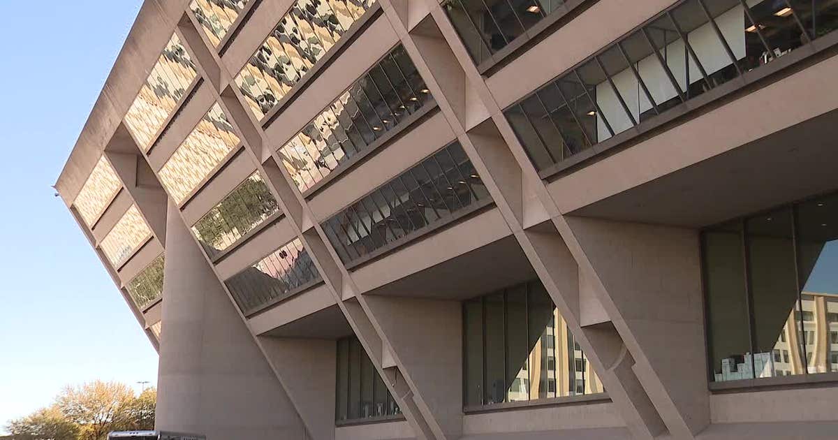 Dallas City Hall neglect accusation could trigger legal battle