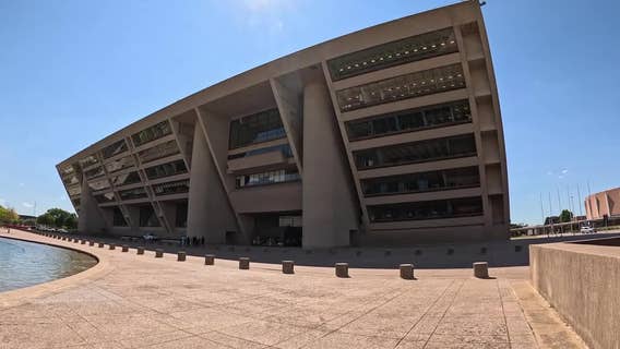Repairing Dallas City Hall could cost more than $1B, report says