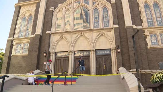 Oak Lawn church defies governor's crosswalk order by painting Pride steps