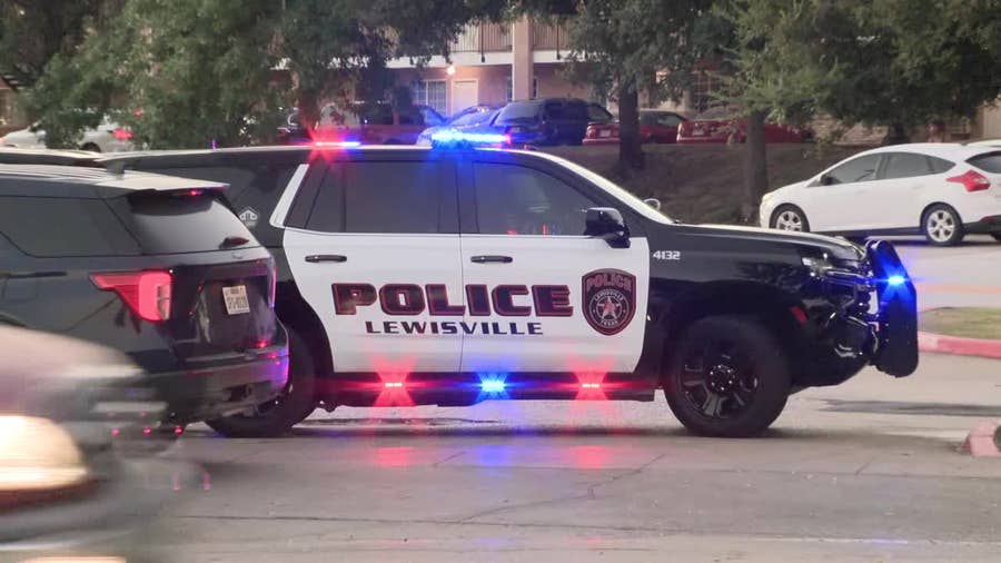 Lewisville police officer arrested, charged with child sexual assault